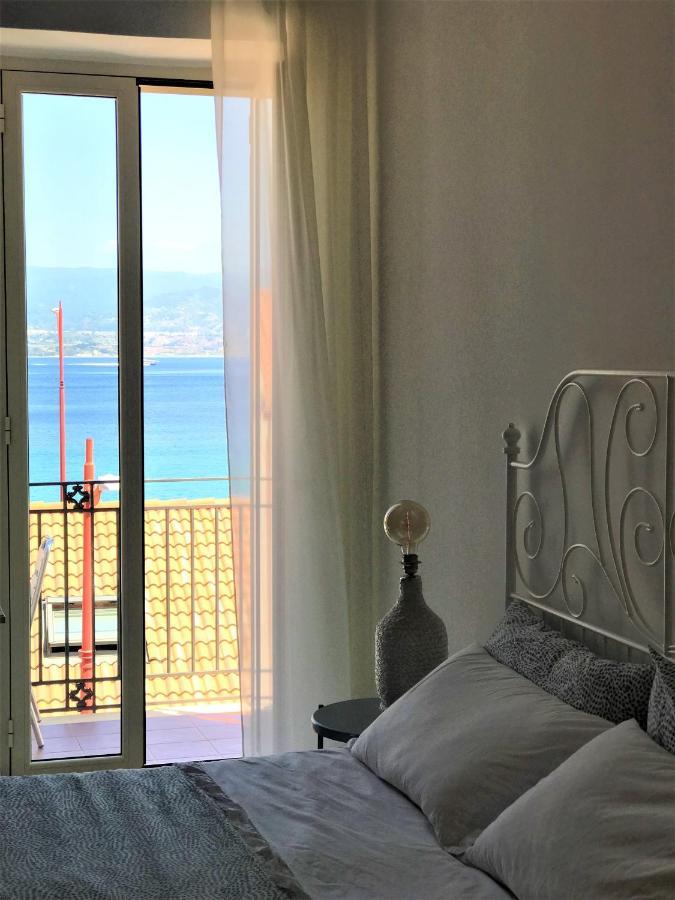 Hotel Vecchia Paradiso - A un passo dal Mare Messina Esterno foto